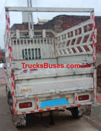 Mahindra Jeeto Mini Truck Images